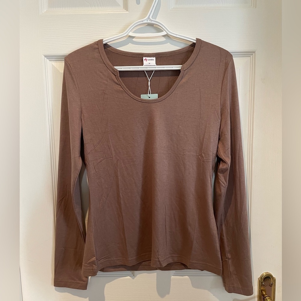 BNWT Brown scoop neck long sleeved